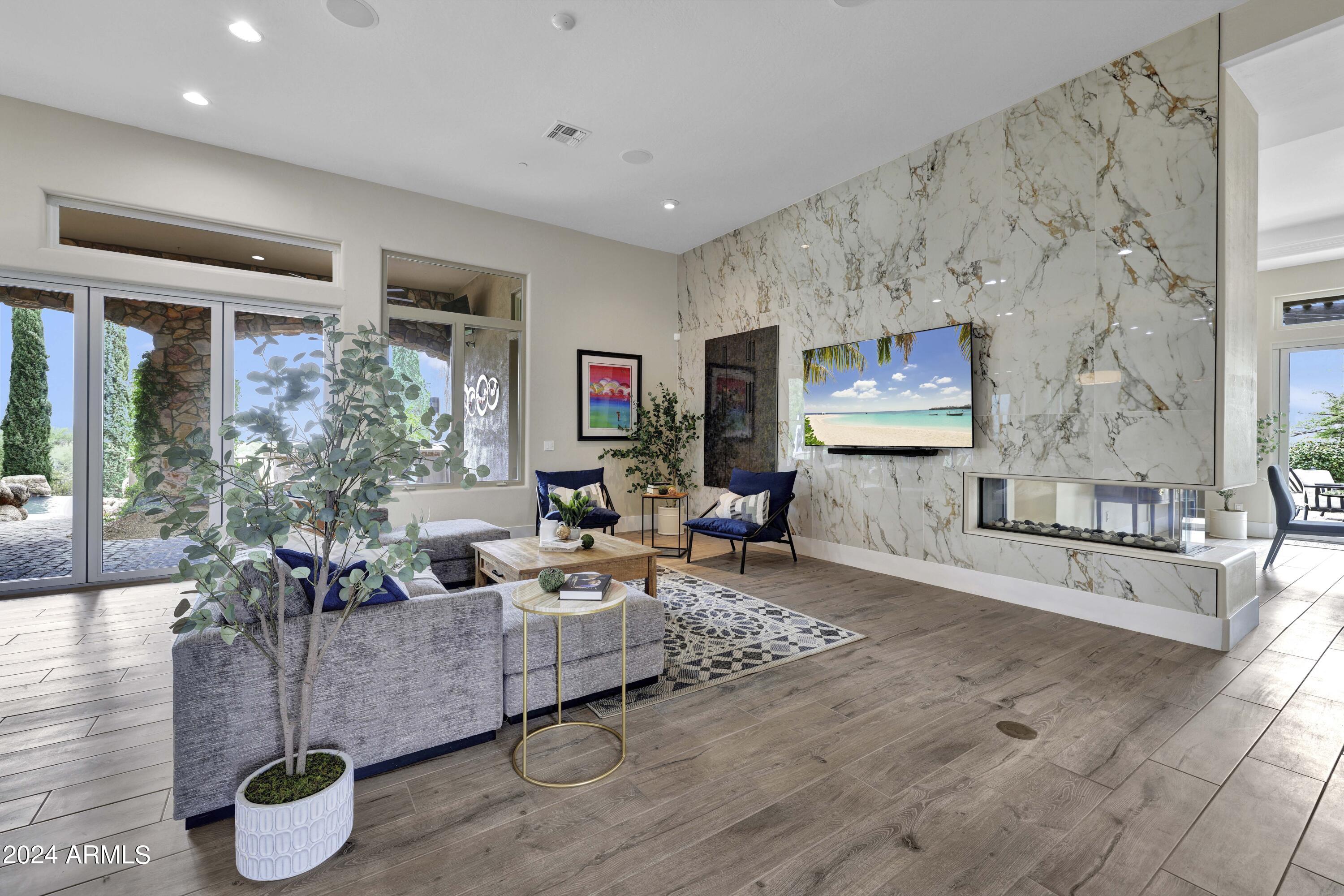 LA STRADA - Residential