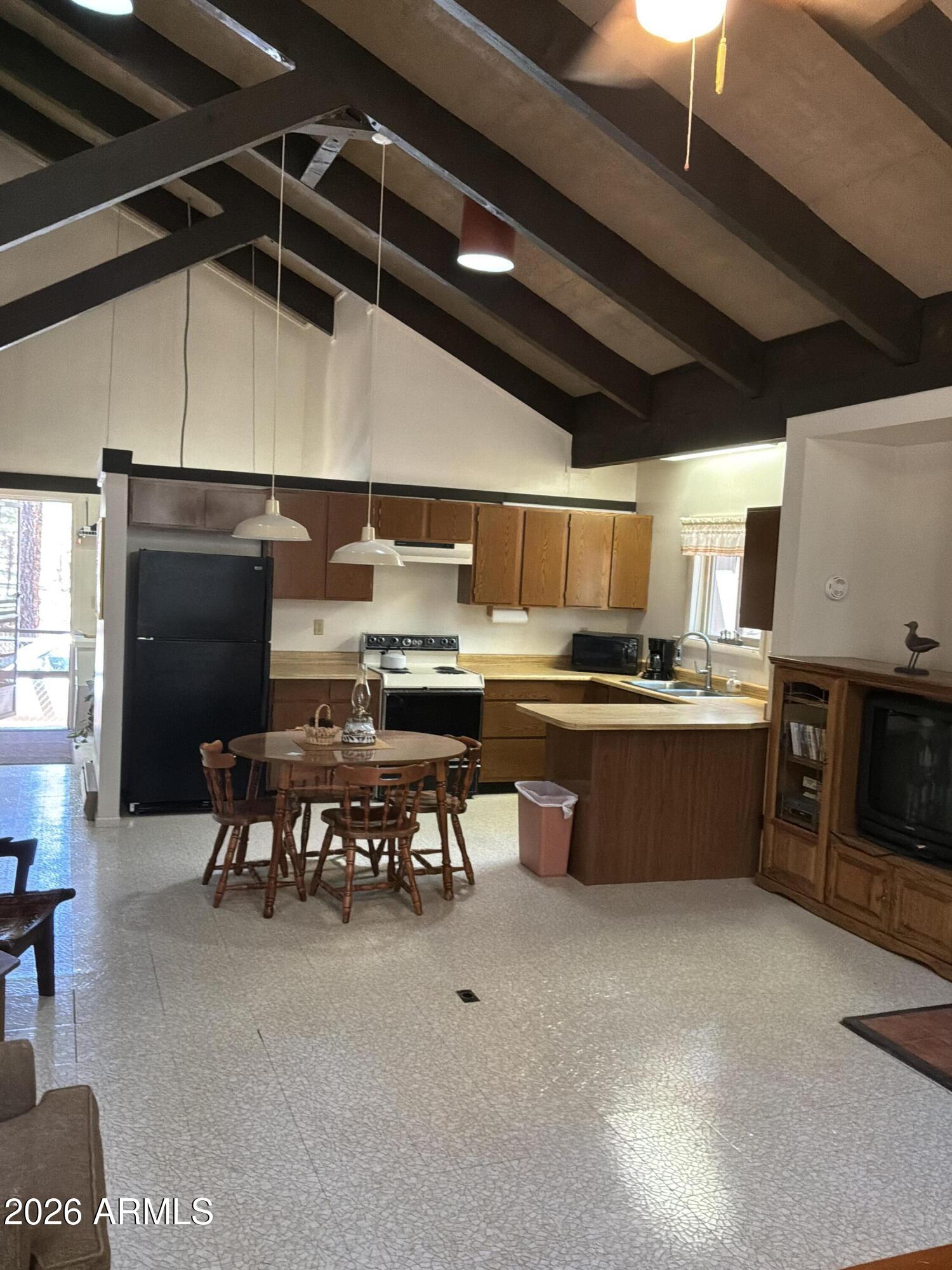 SHERWOOD FOREST ESTATES - Residential