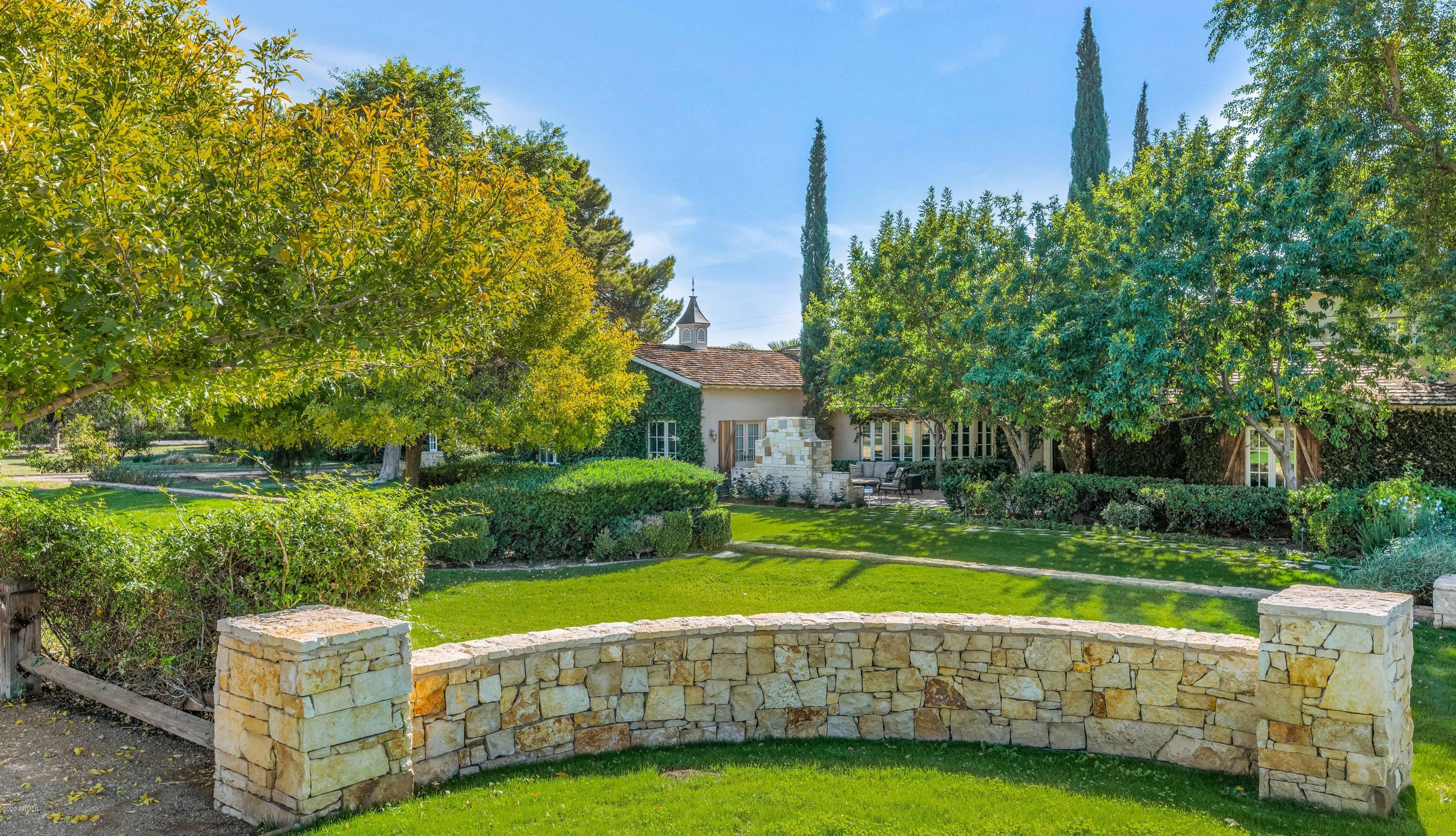 LA MAZA VILLA 2 - Residential