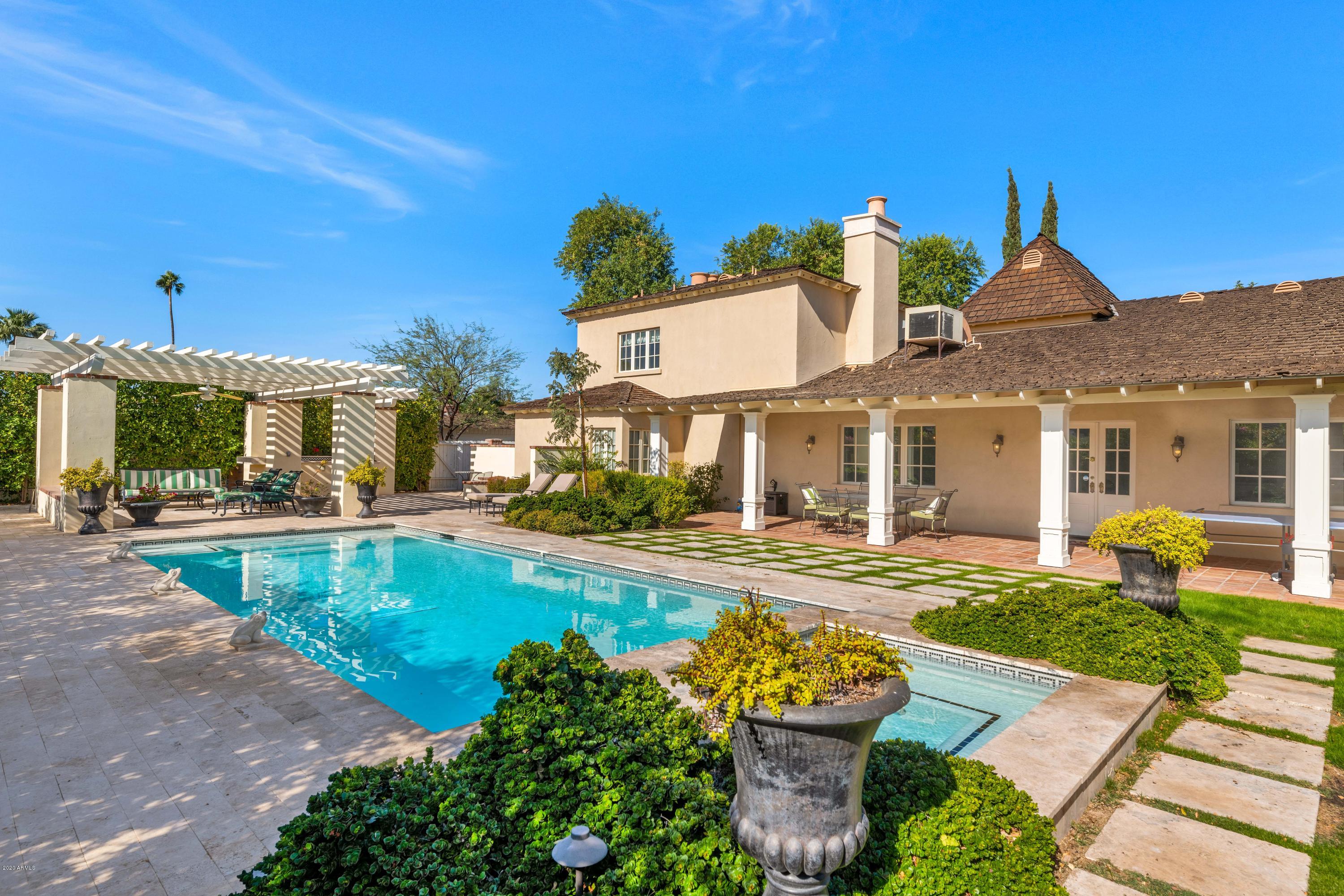 LA MAZA VILLA 2 - Residential