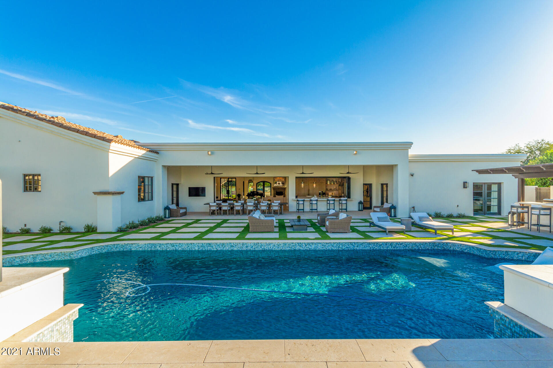 TIERRA DEL PARAISO - Residential