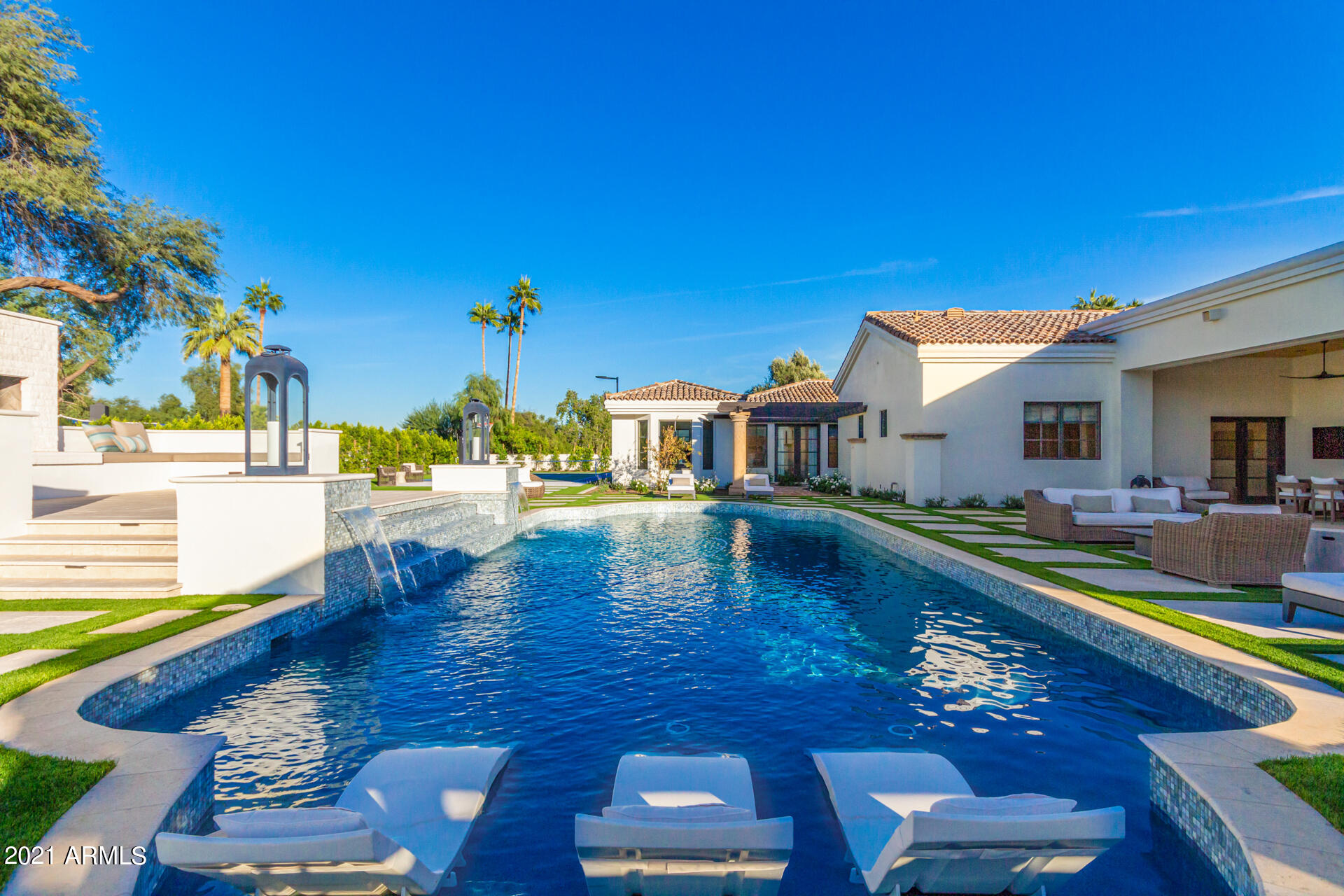 TIERRA DEL PARAISO - Residential