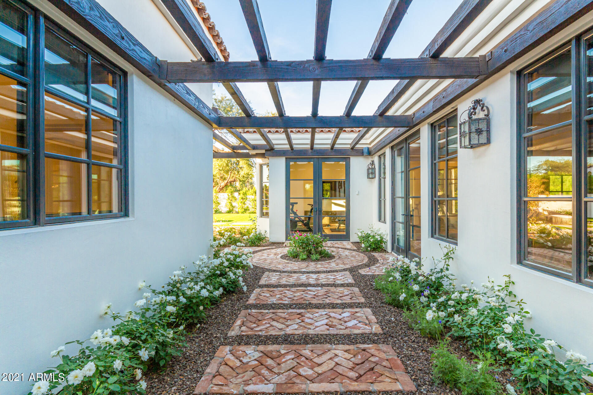 TIERRA DEL PARAISO - Residential