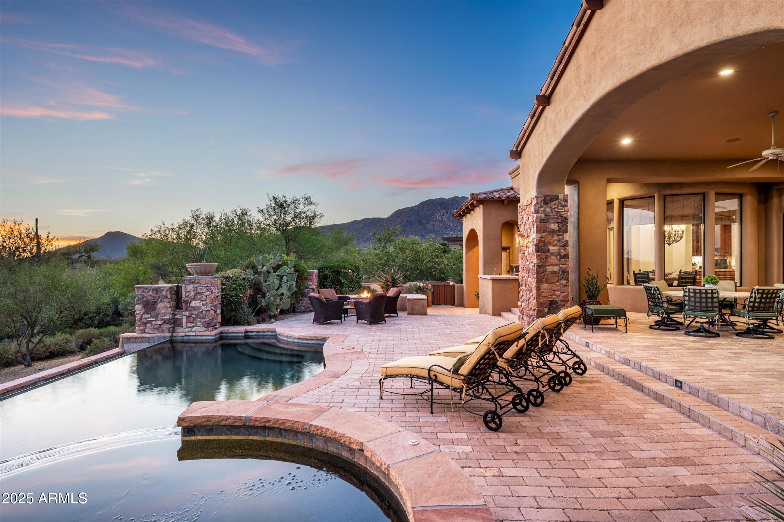 DESERT MOUNTAIN PHASE 2 UNIT 18 - Residential