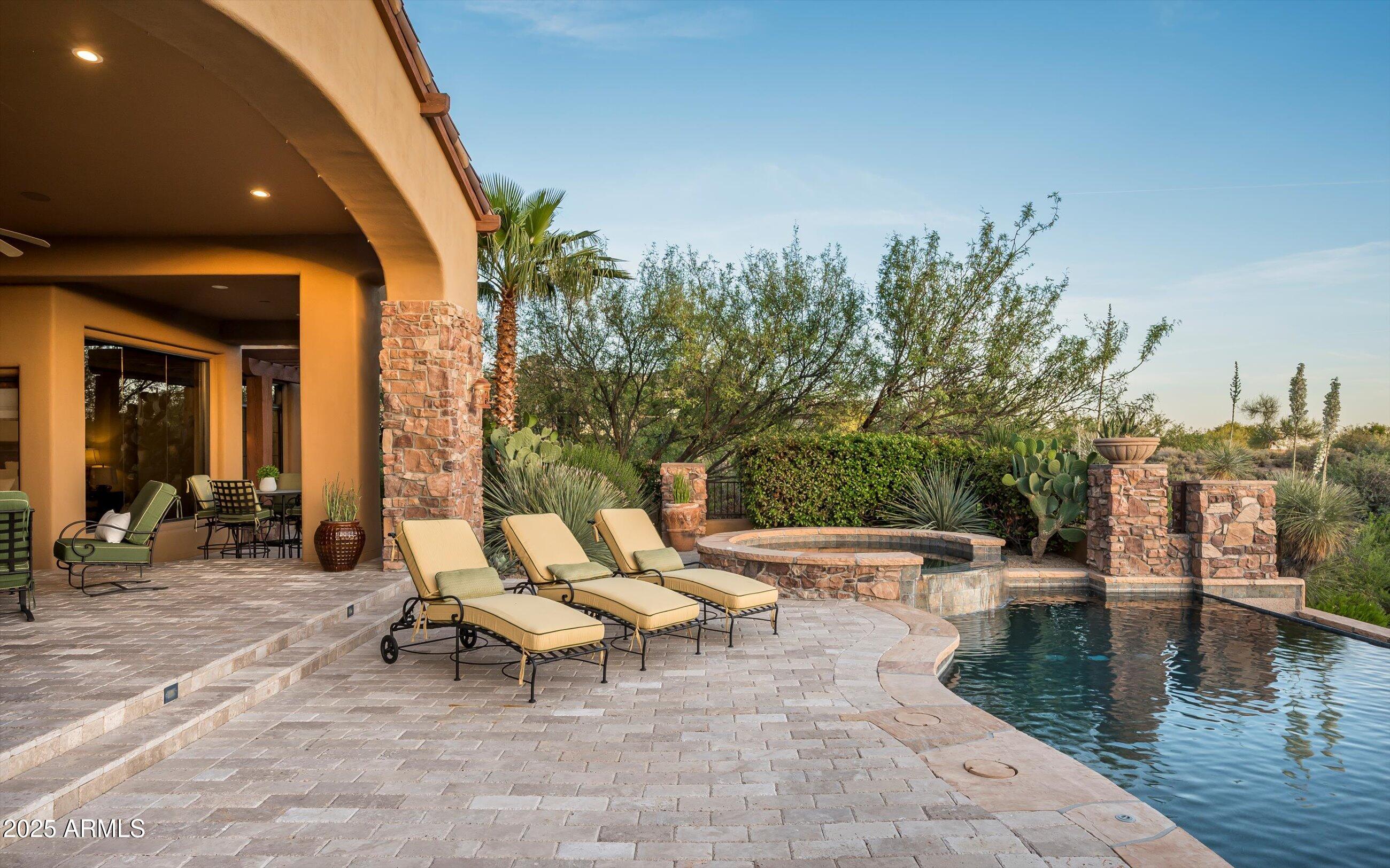 DESERT MOUNTAIN PHASE 2 UNIT 18 - Residential