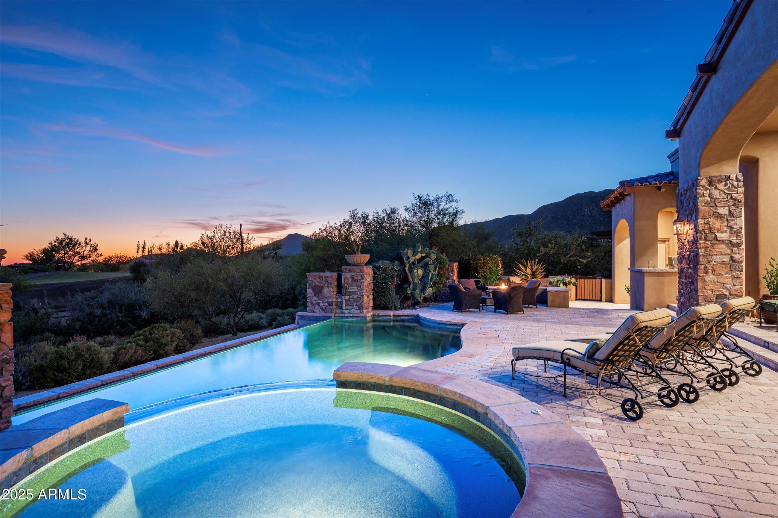 DESERT MOUNTAIN PHASE 2 UNIT 18 - Residential