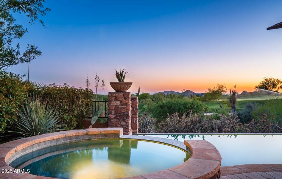 DESERT MOUNTAIN PHASE 2 UNIT 18 - Residential
