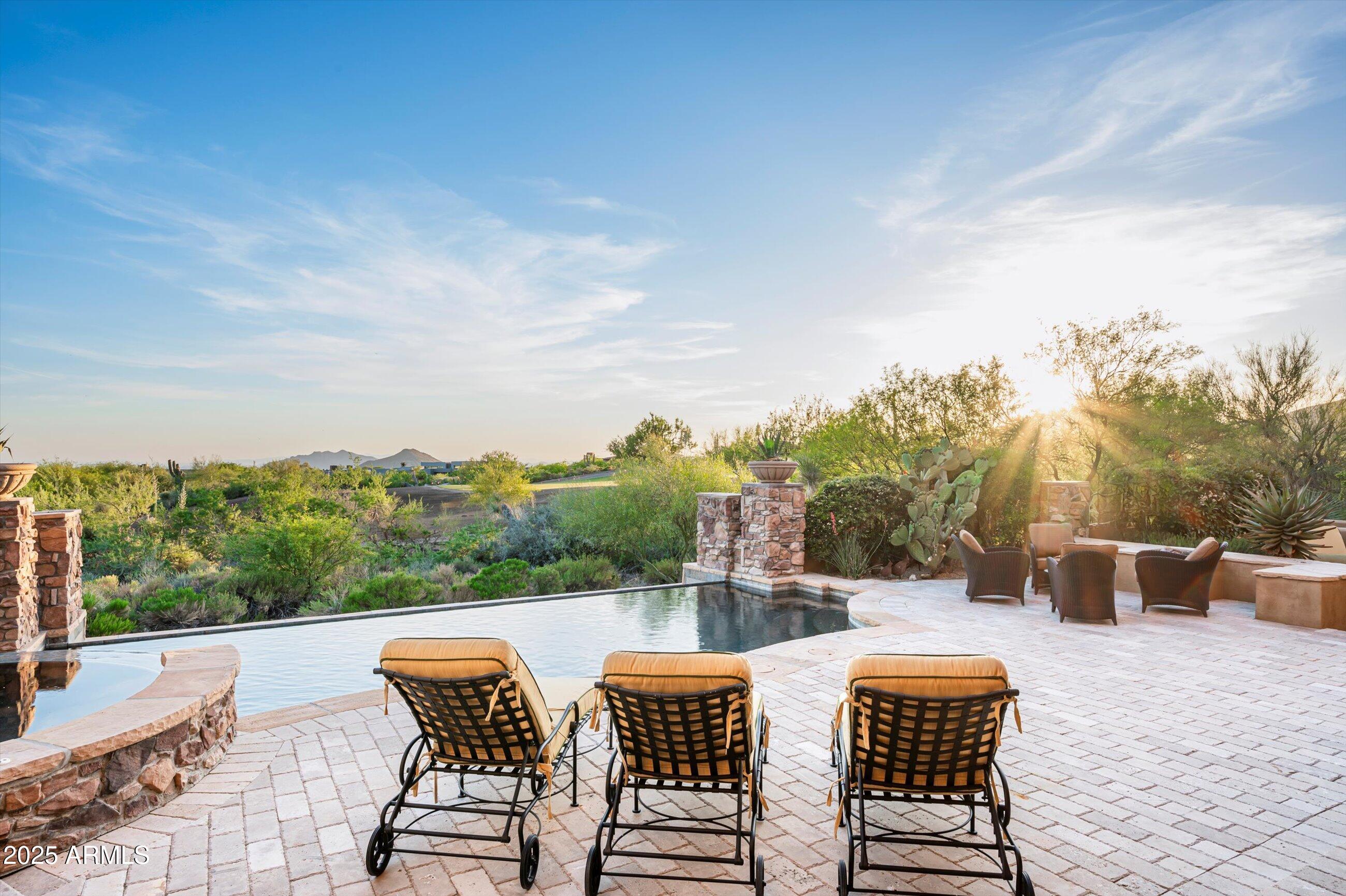 DESERT MOUNTAIN PHASE 2 UNIT 18 - Residential