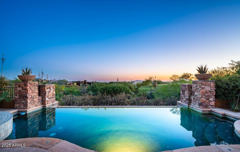 DESERT MOUNTAIN PHASE 2 UNIT 18 - Residential