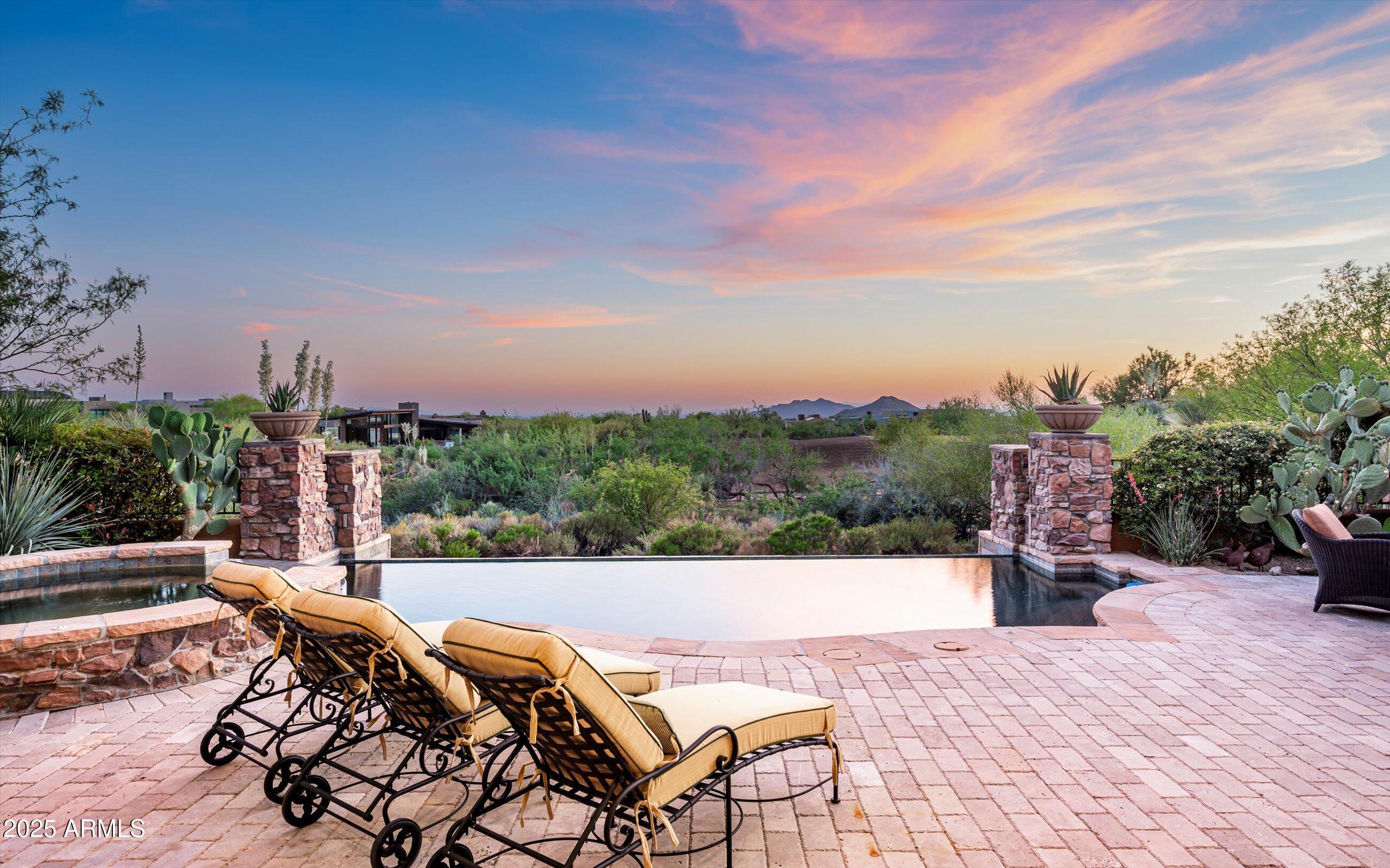 DESERT MOUNTAIN PHASE 2 UNIT 18 - Residential