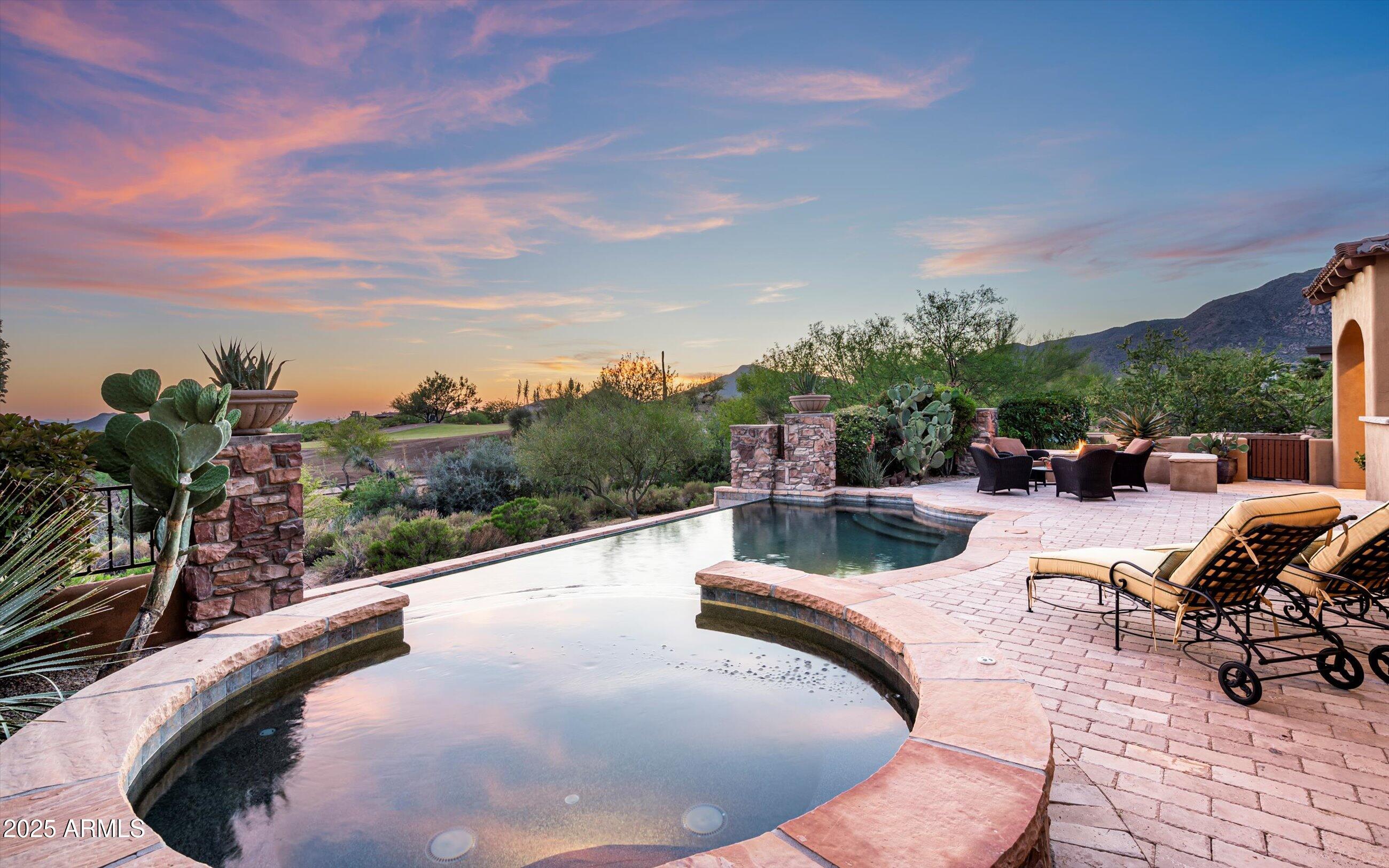 DESERT MOUNTAIN PHASE 2 UNIT 18 - Residential