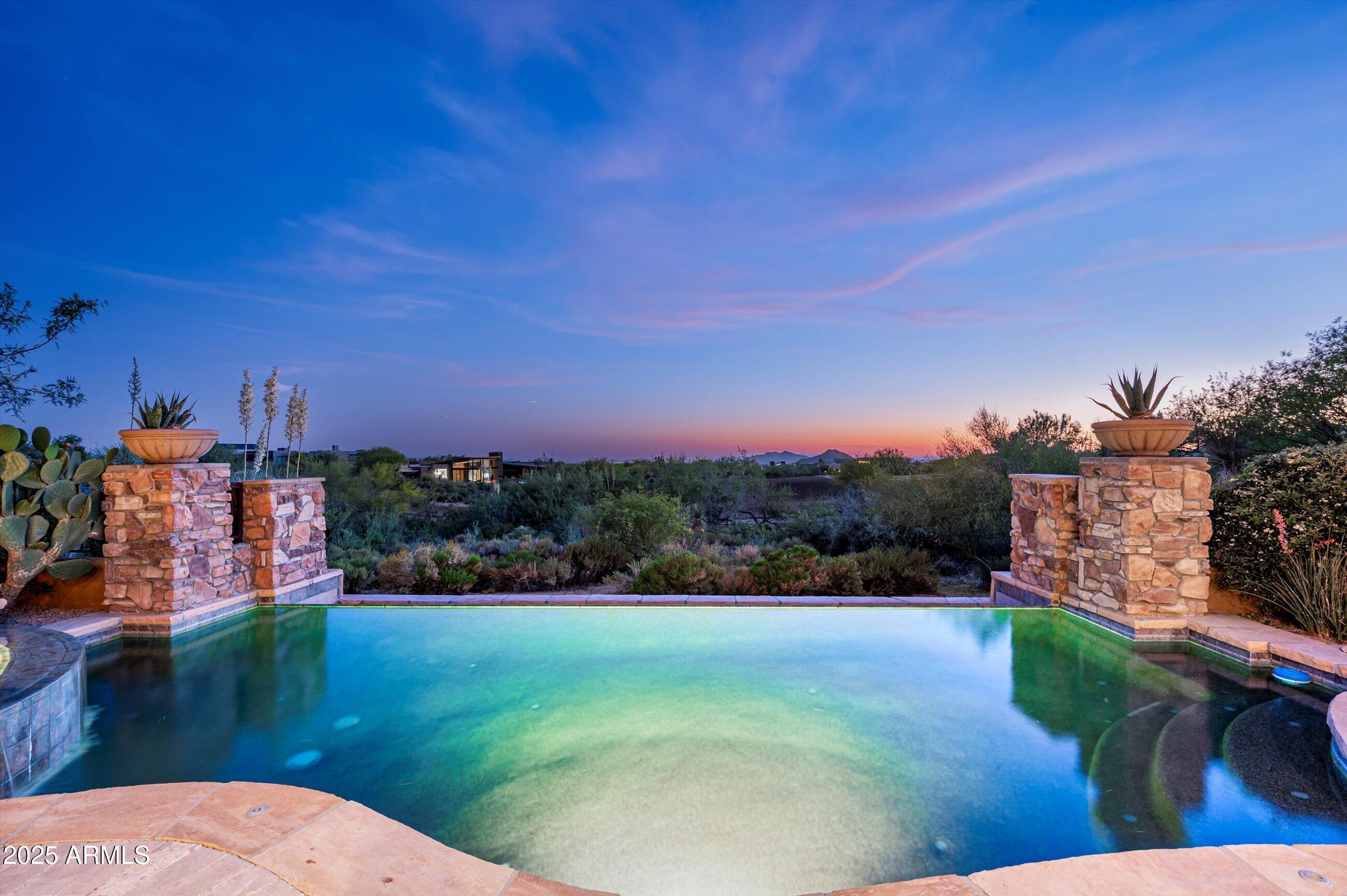 DESERT MOUNTAIN PHASE 2 UNIT 18 - Residential