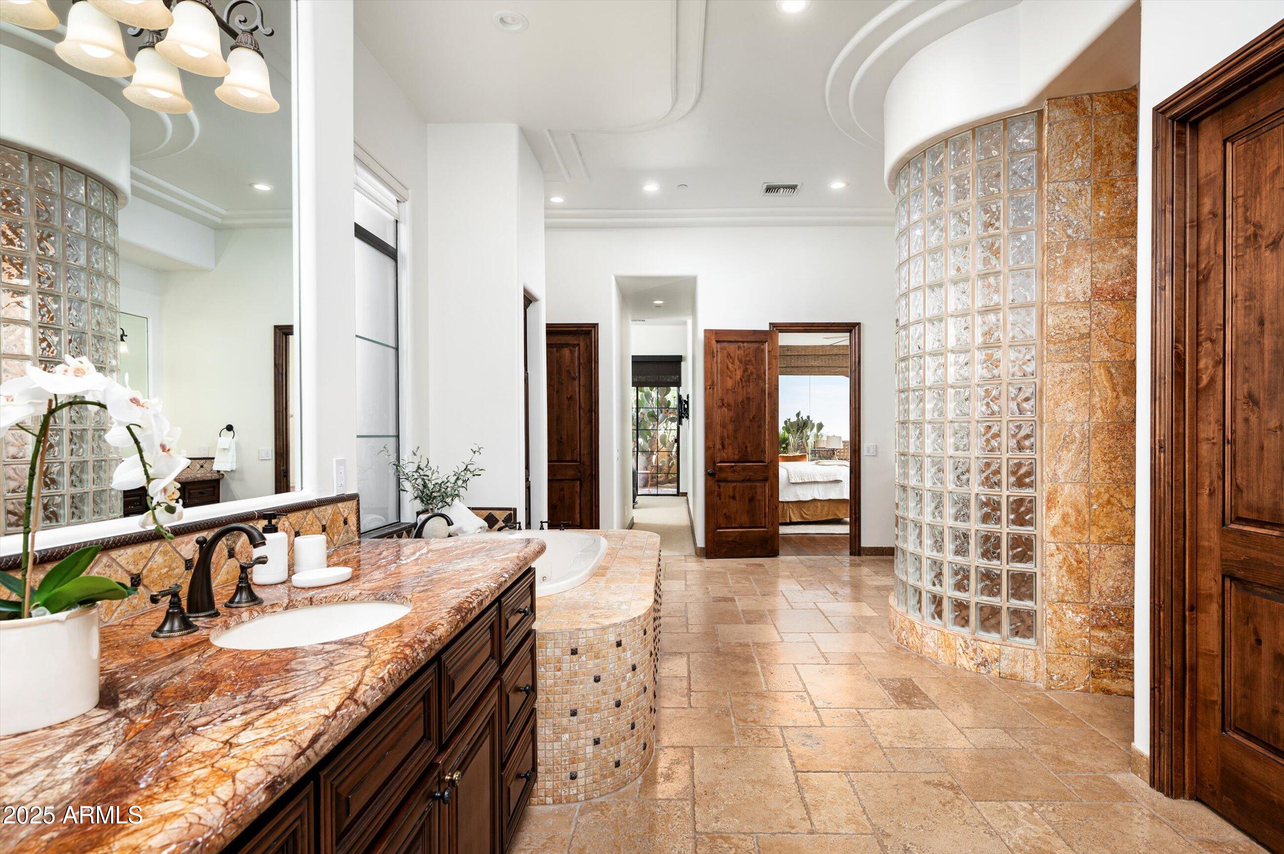DESERT MOUNTAIN PHASE 2 UNIT 18 - Residential