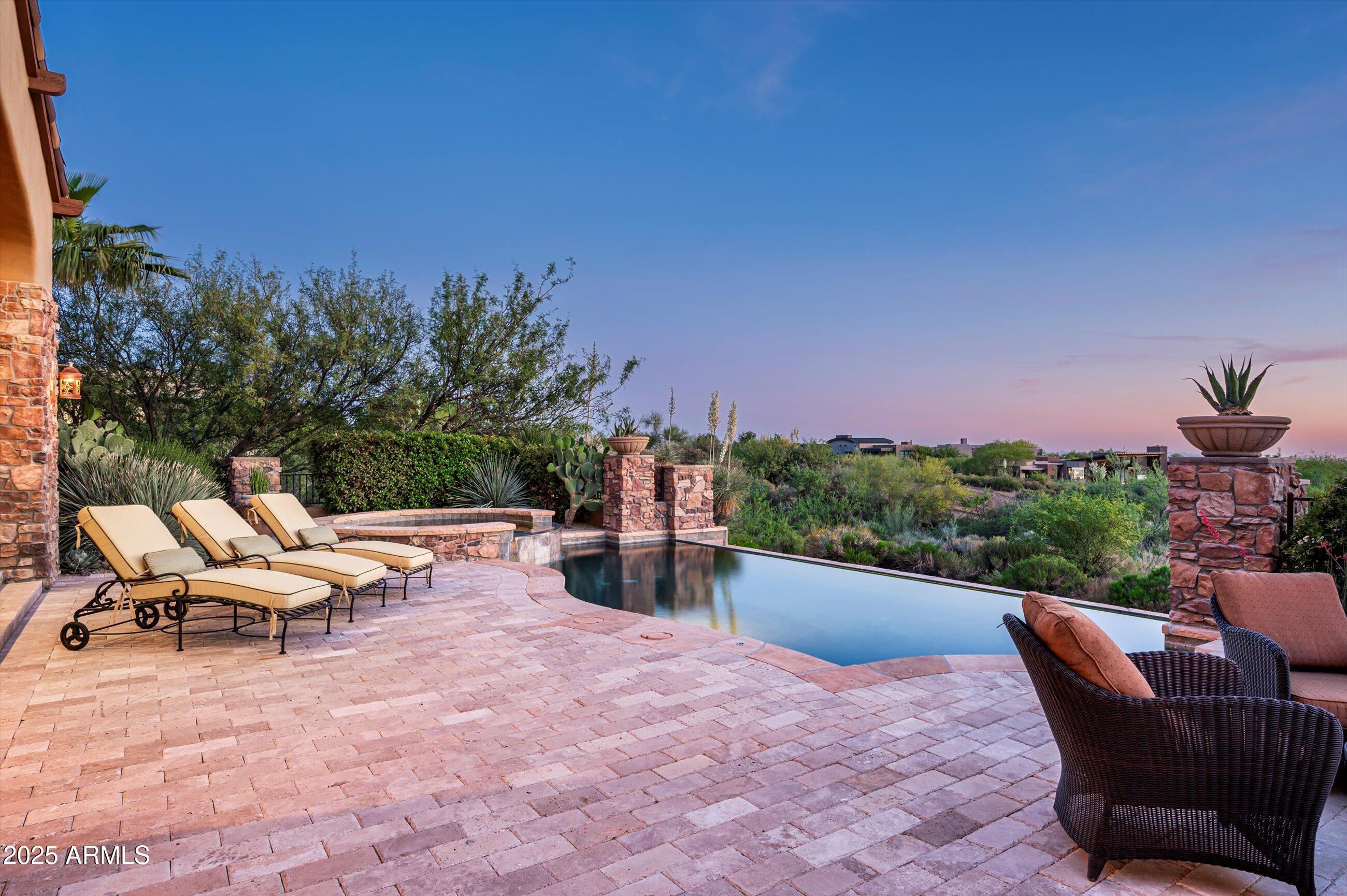DESERT MOUNTAIN PHASE 2 UNIT 18 - Residential