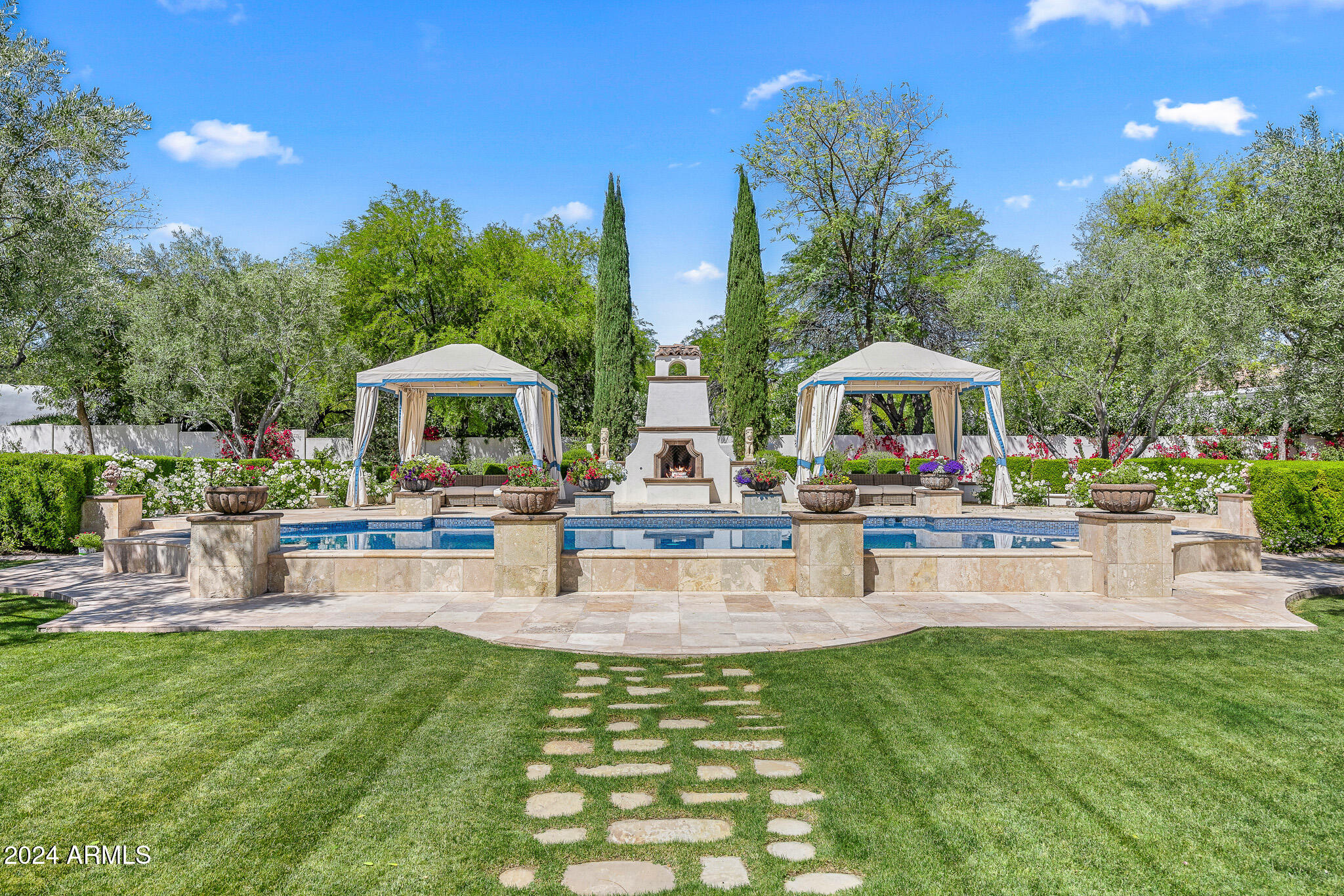 GARY ESTATES - Residential