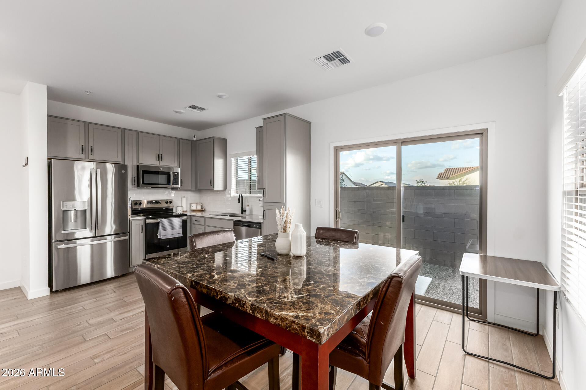 LAVEEN PLACE - Residential
