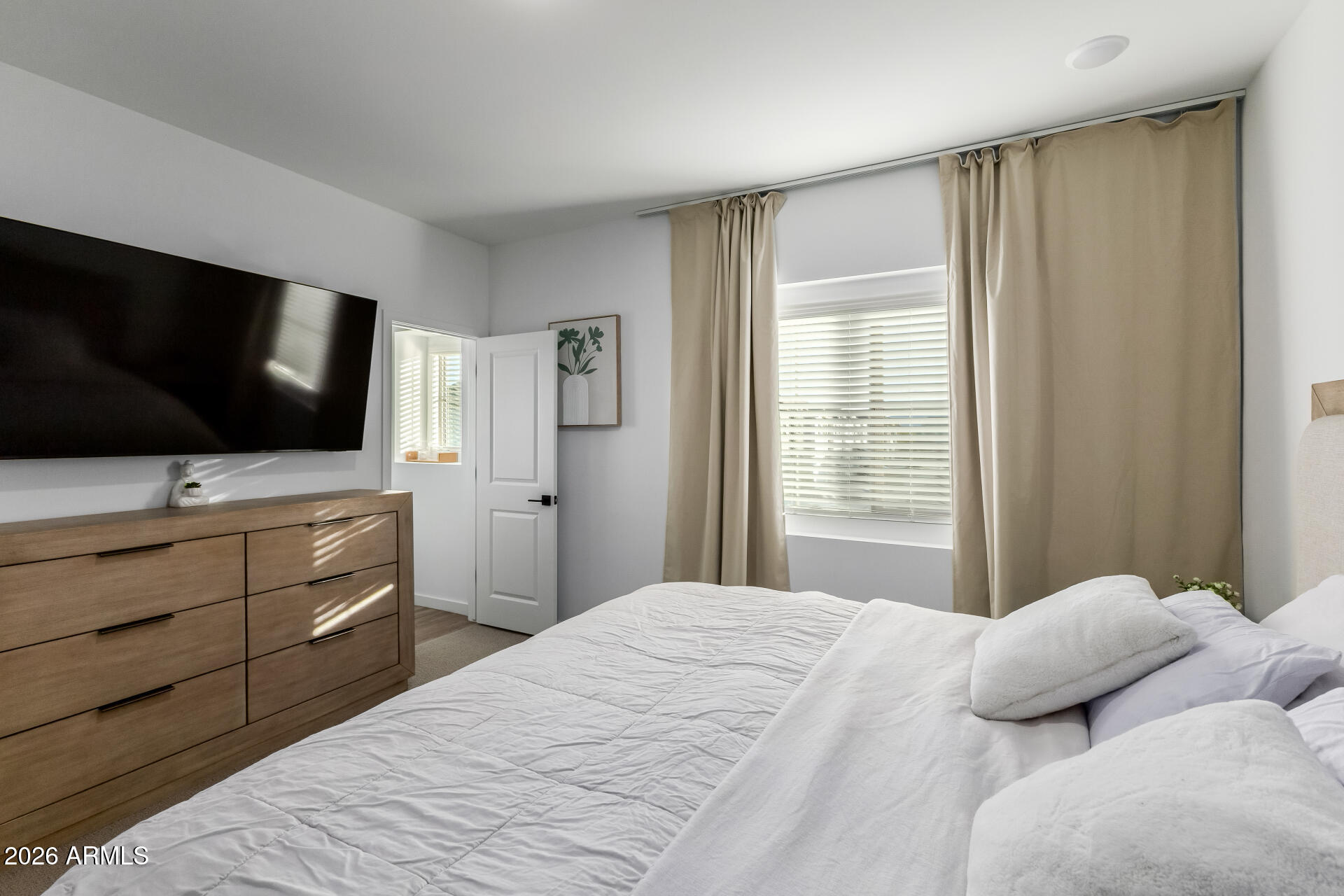 LAVEEN PLACE - Residential