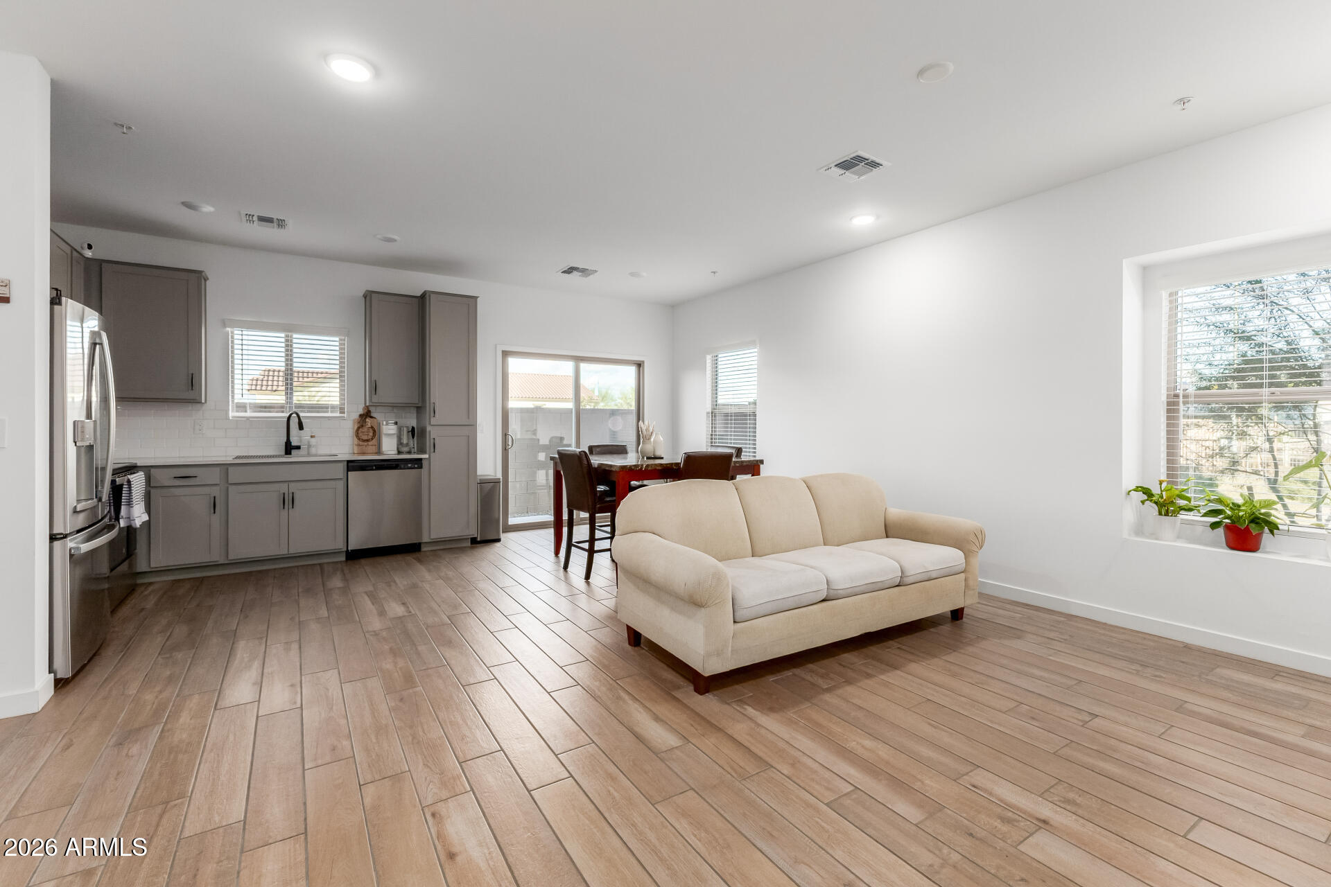 LAVEEN PLACE - Residential