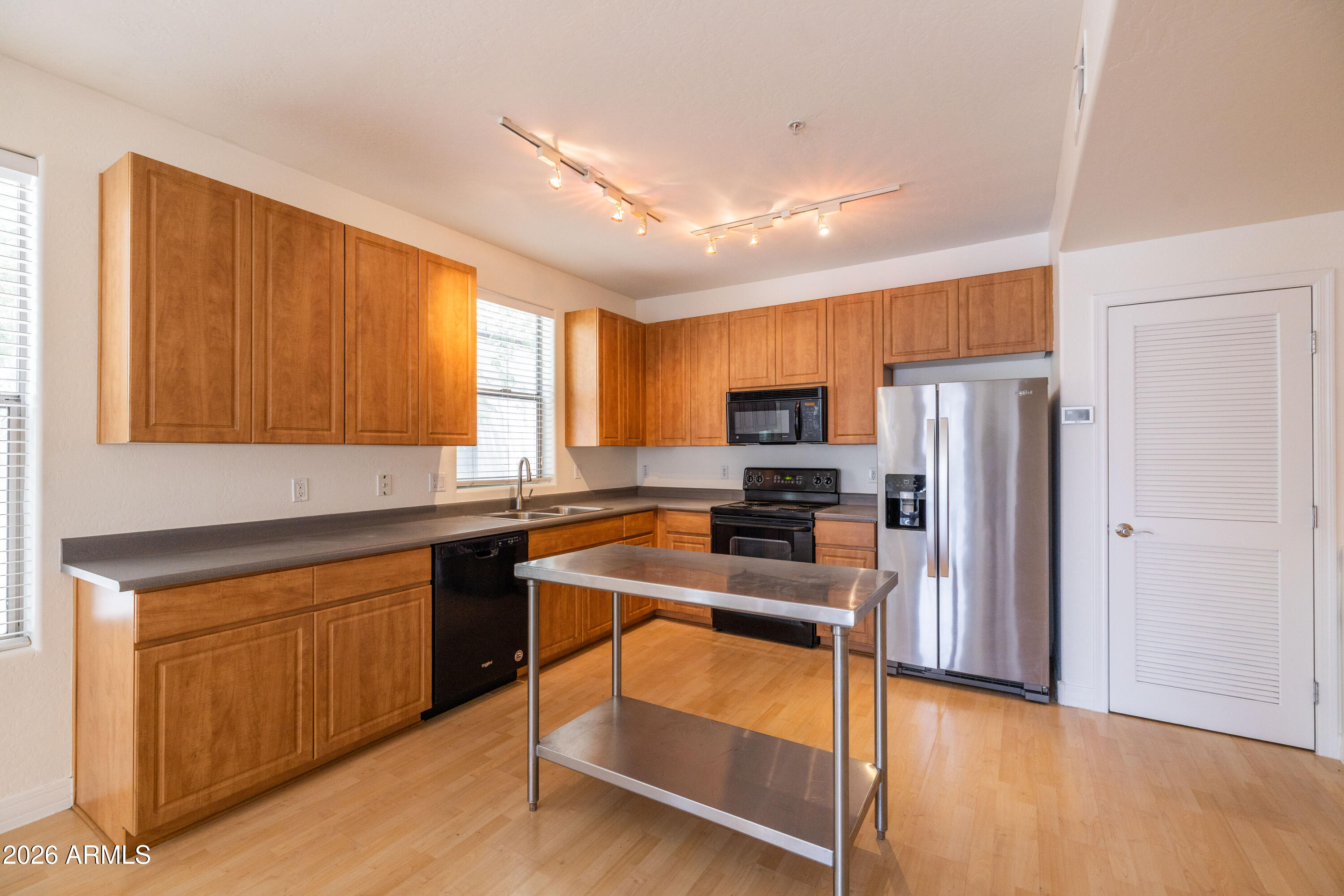 ARTISAN VILLAGE CONDOMINIUM AMD - Residential