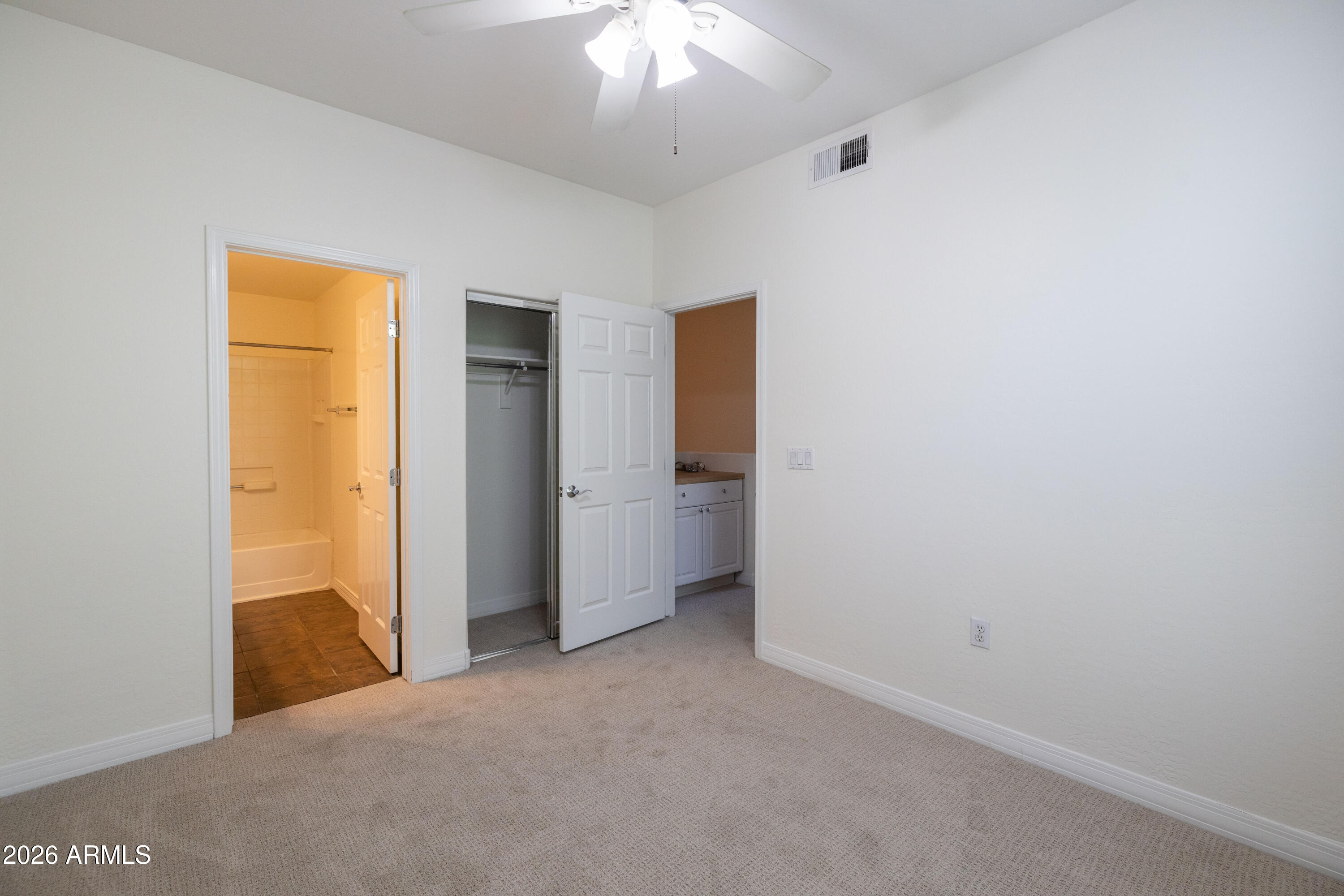 ARTISAN VILLAGE CONDOMINIUM AMD - Residential