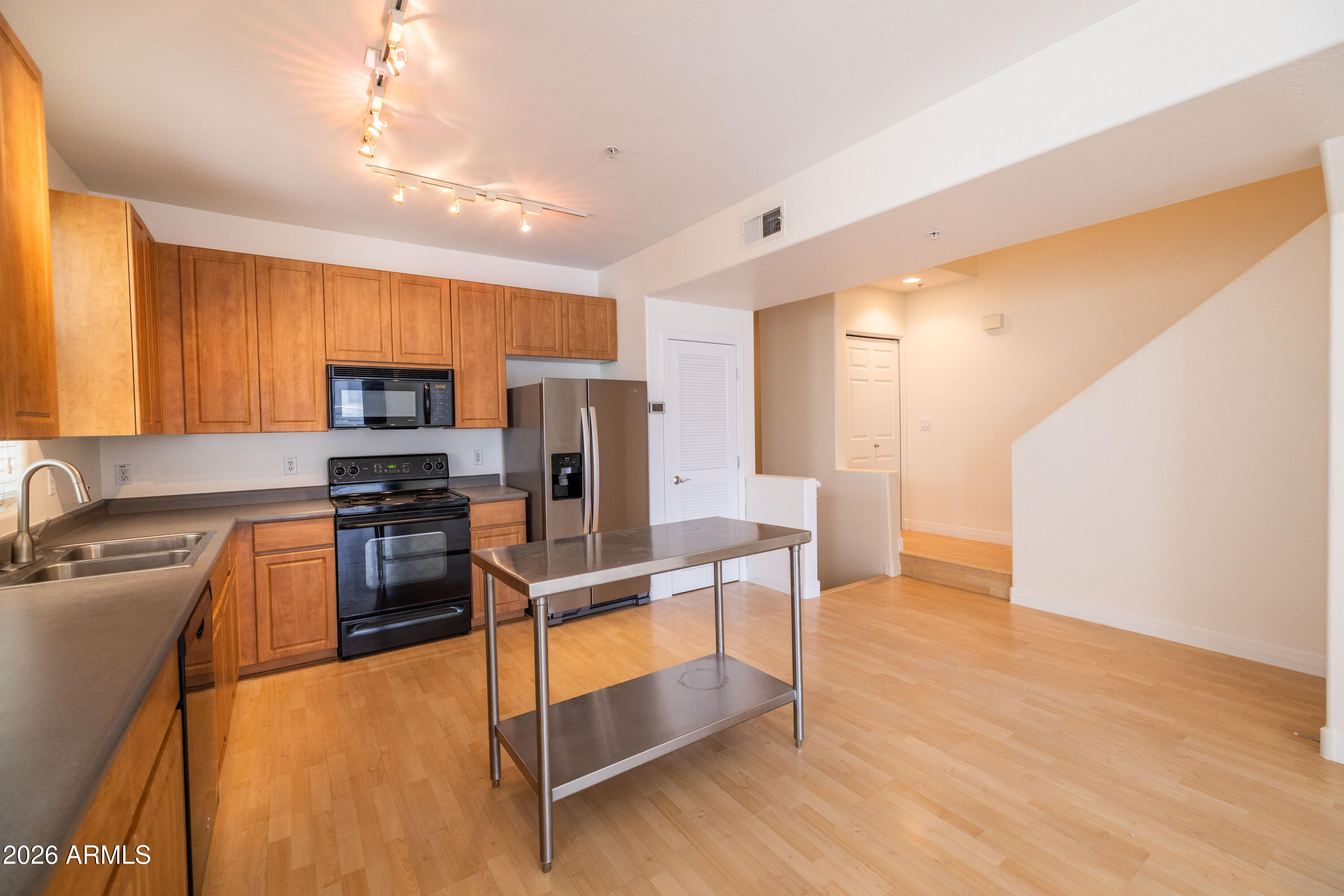 ARTISAN VILLAGE CONDOMINIUM AMD - Residential