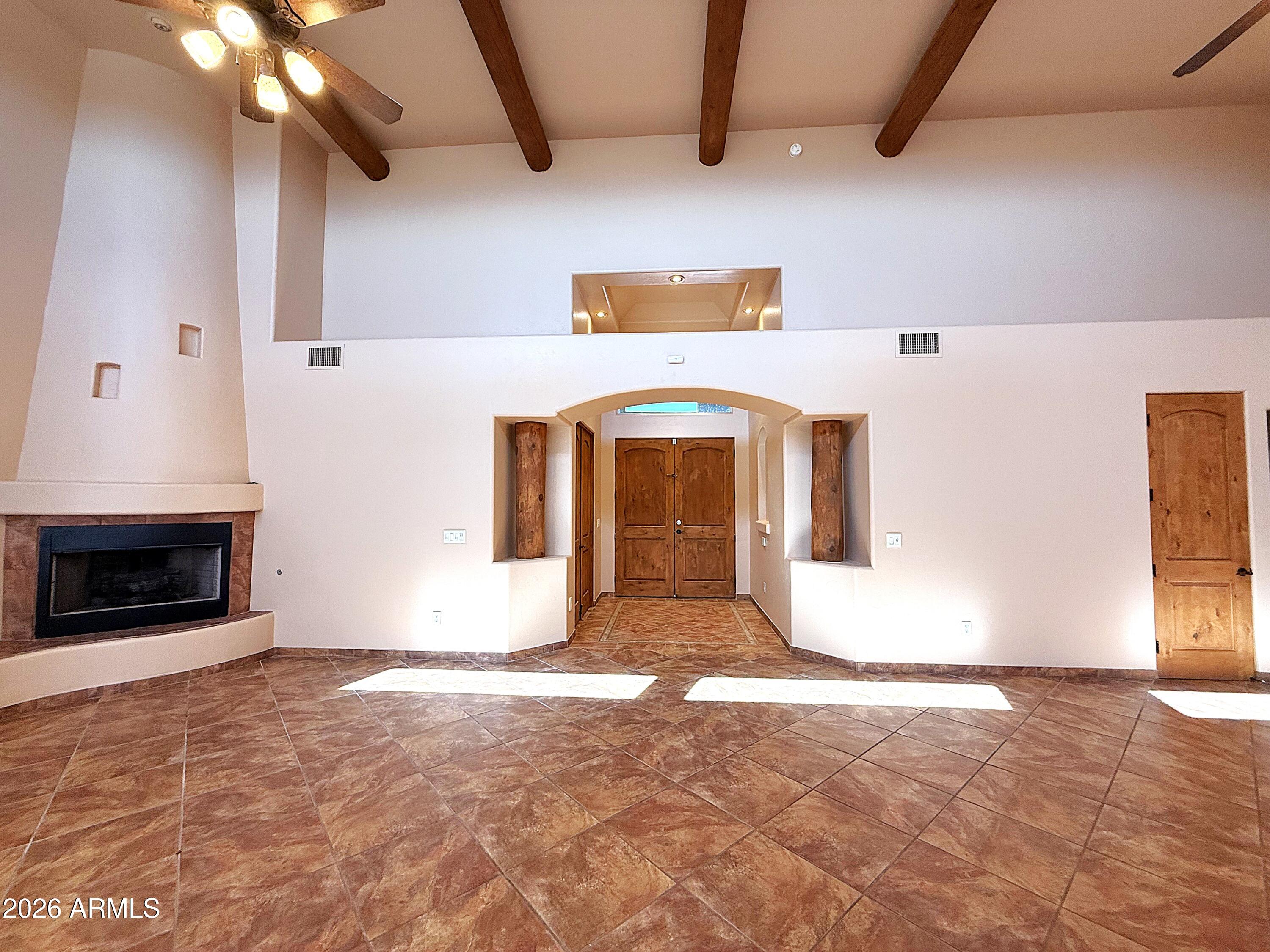 WILD HORSE 2 - Residential