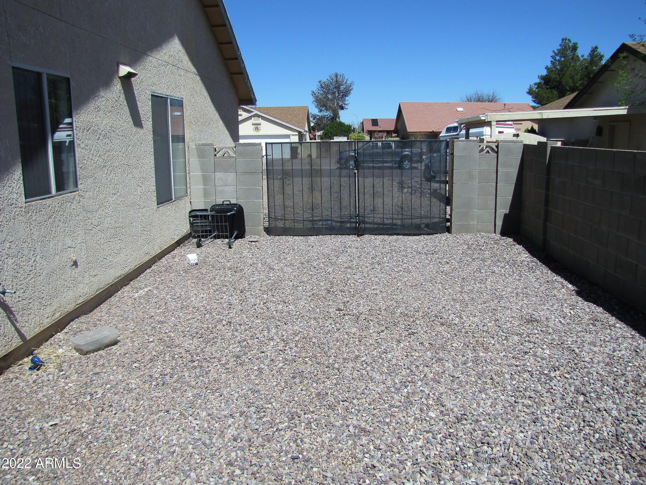 TRACT UNIT 117 - Residential