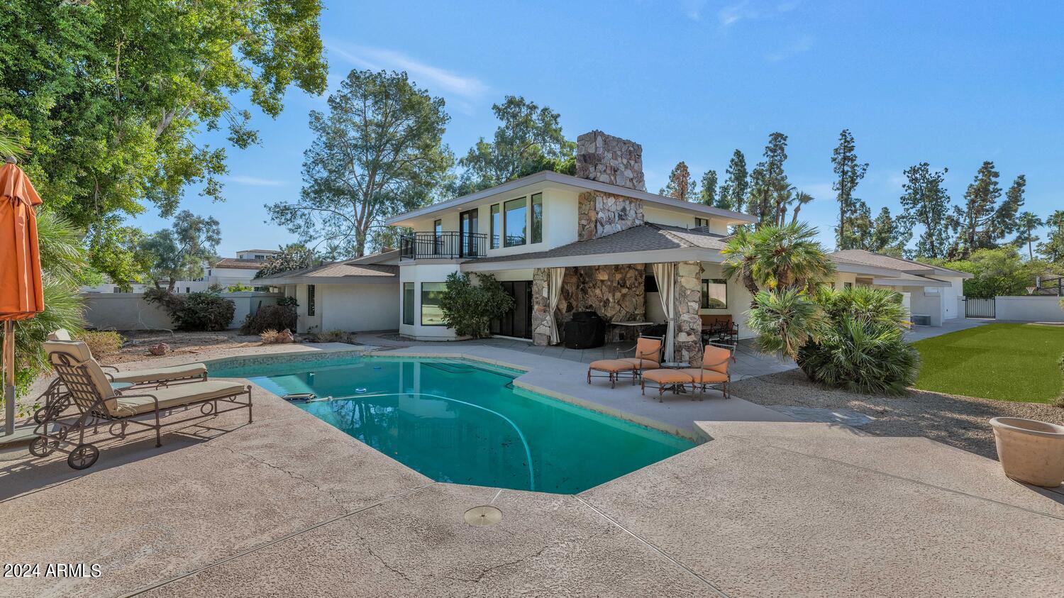 APACHE ESTATES - Residential