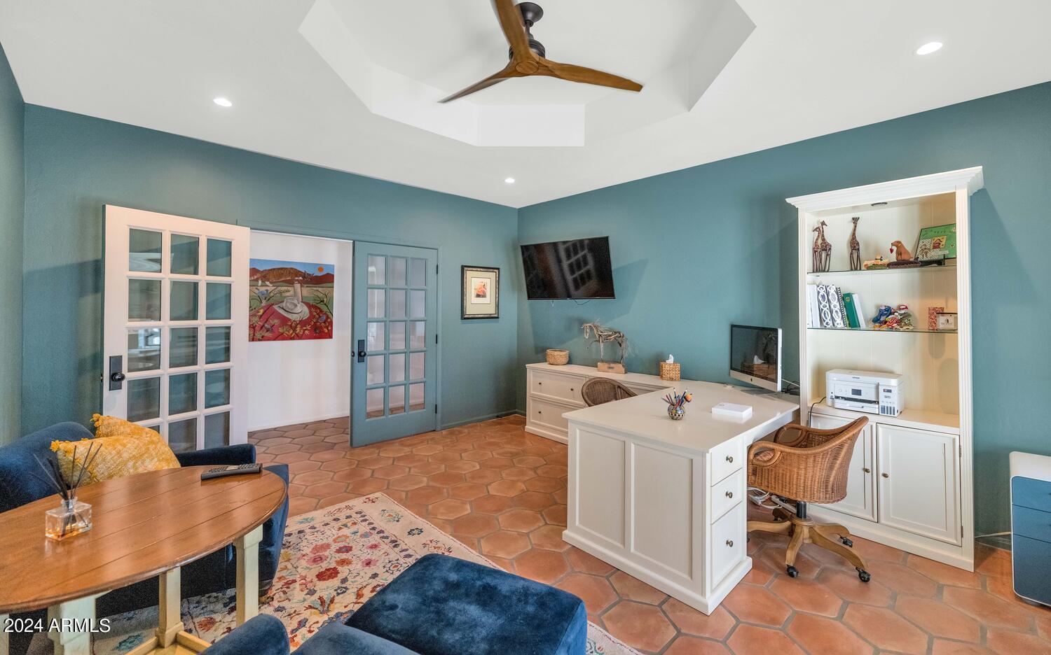 APACHE ESTATES - Residential