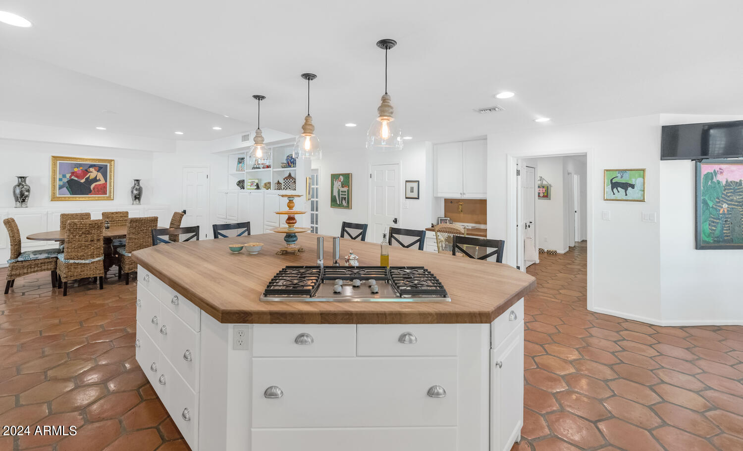 APACHE ESTATES - Residential