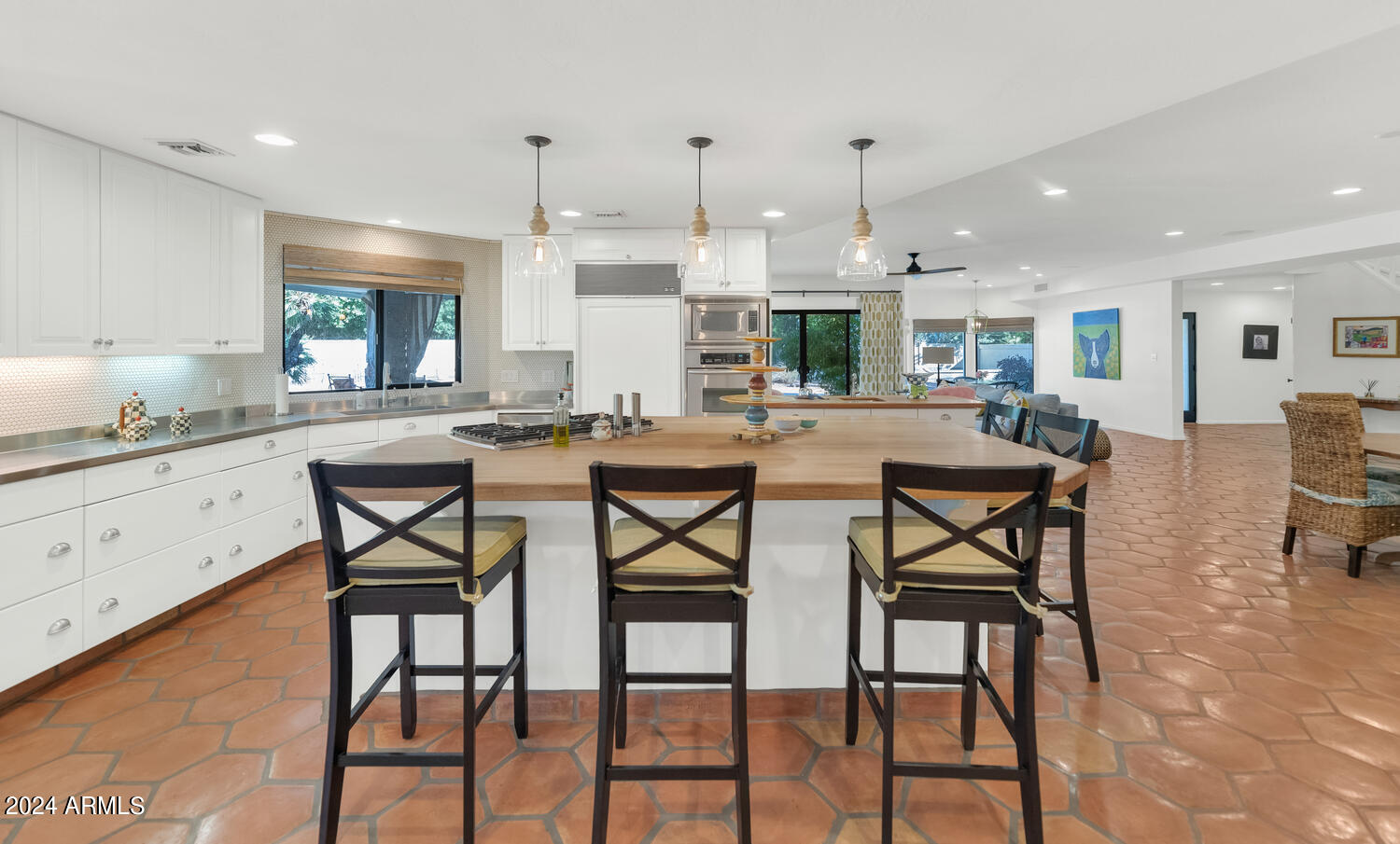 APACHE ESTATES - Residential