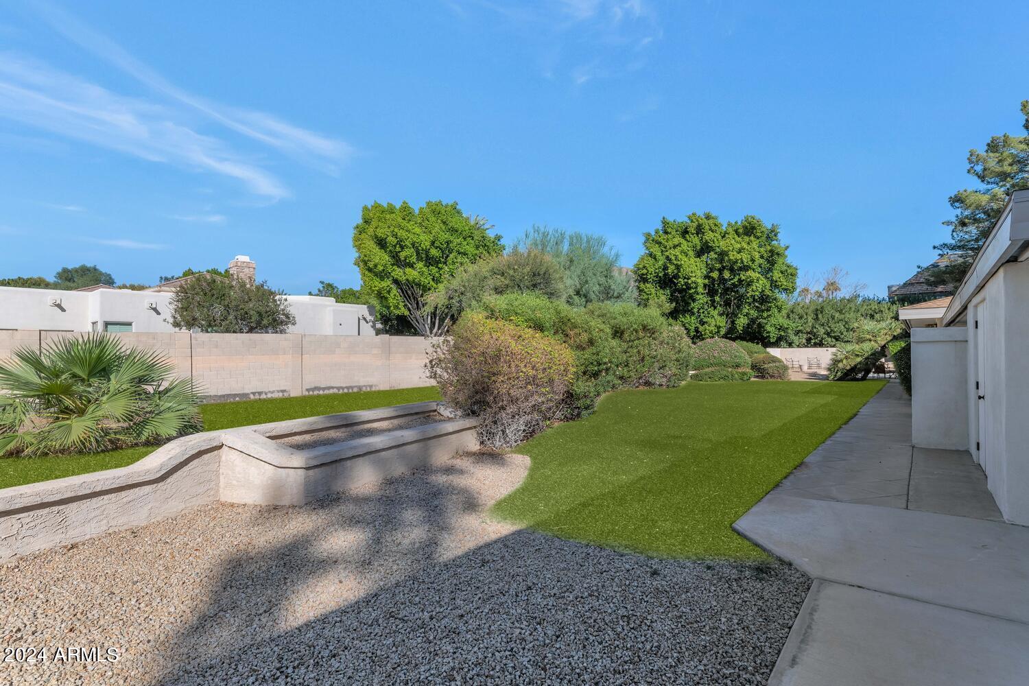 APACHE ESTATES - Residential
