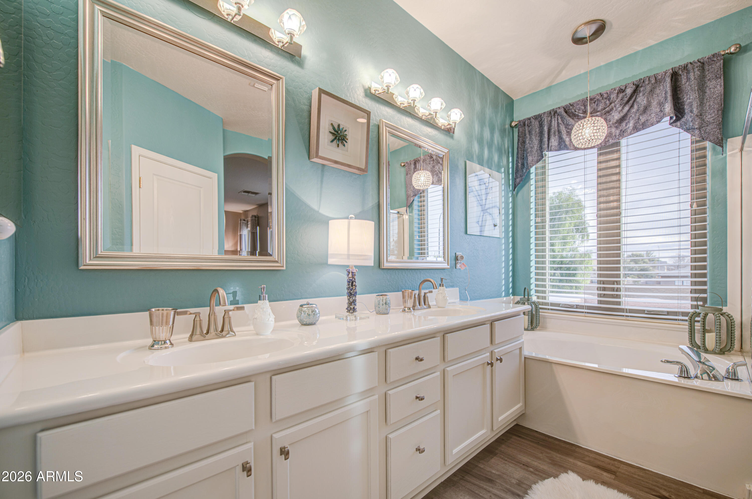 WILDROSE VILLAS - Residential