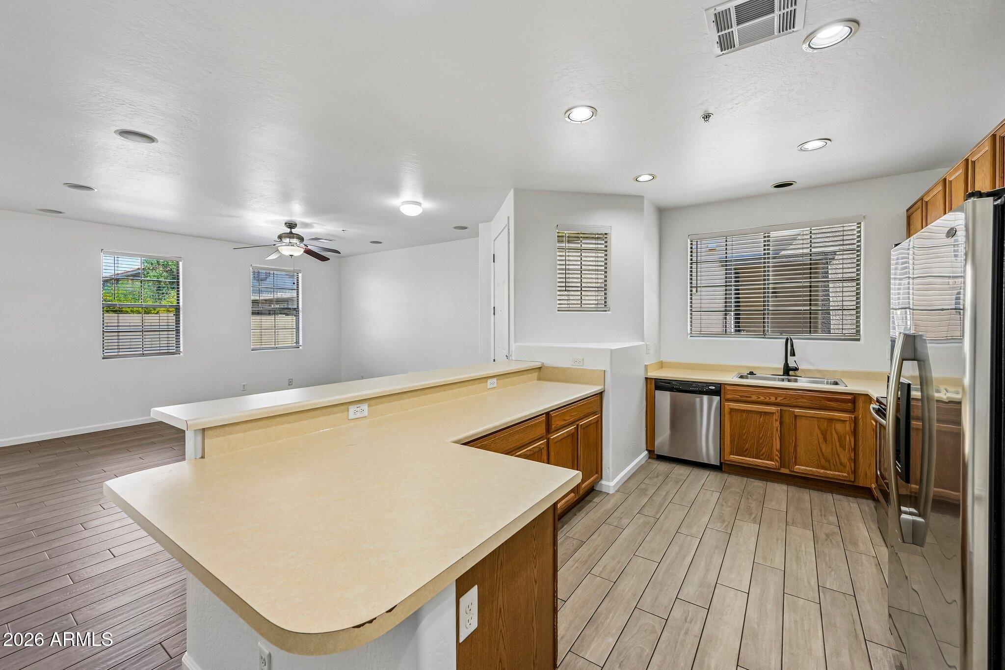 MUIRFIELD VILLAGE CONDOMINIUM - Residential