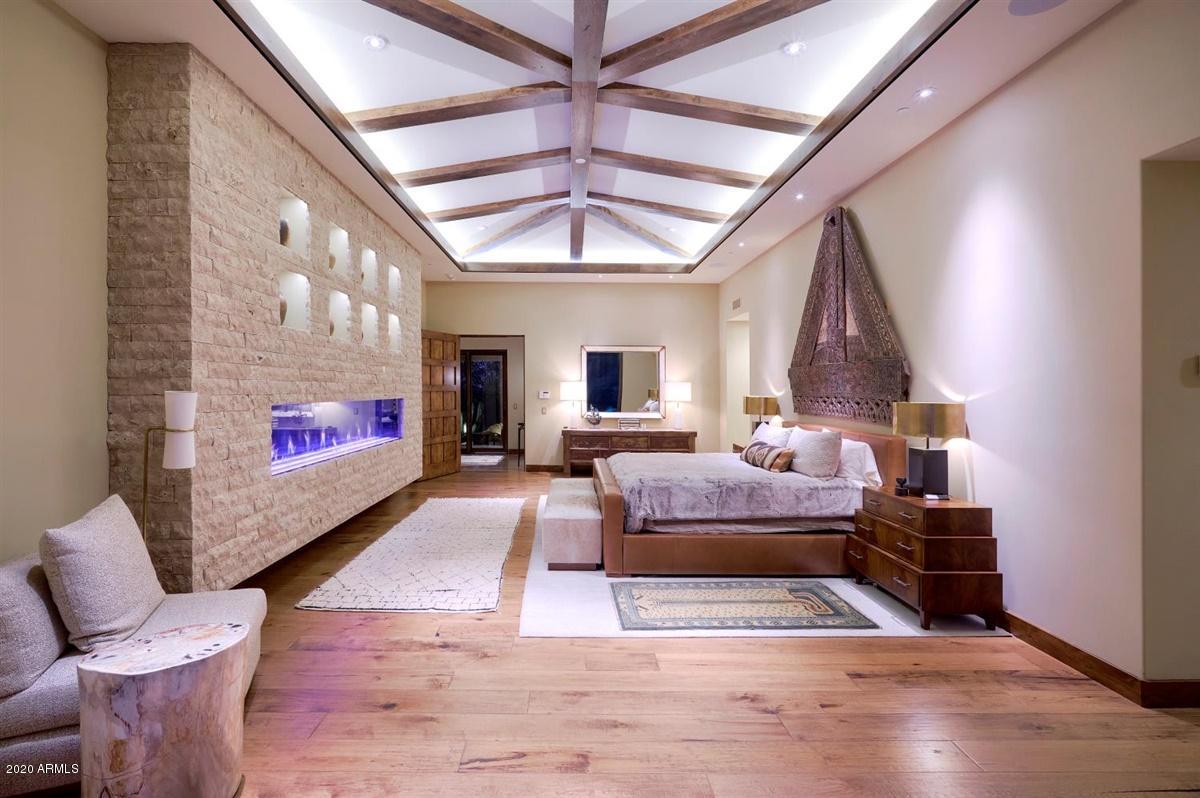 DESERT HIGHLANDS - Residential