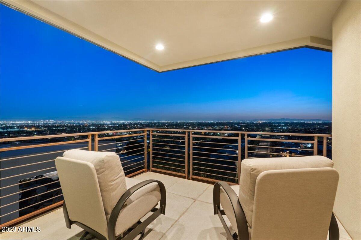 SQUAW PEAK FOOTHILLS - Residential