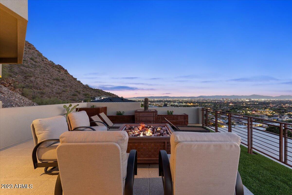 SQUAW PEAK FOOTHILLS - Residential