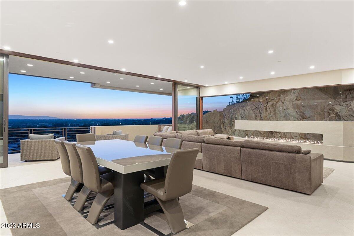SQUAW PEAK FOOTHILLS - Residential