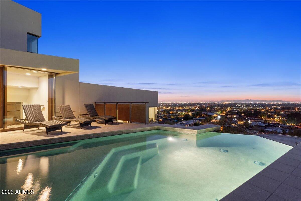 SQUAW PEAK FOOTHILLS - Residential