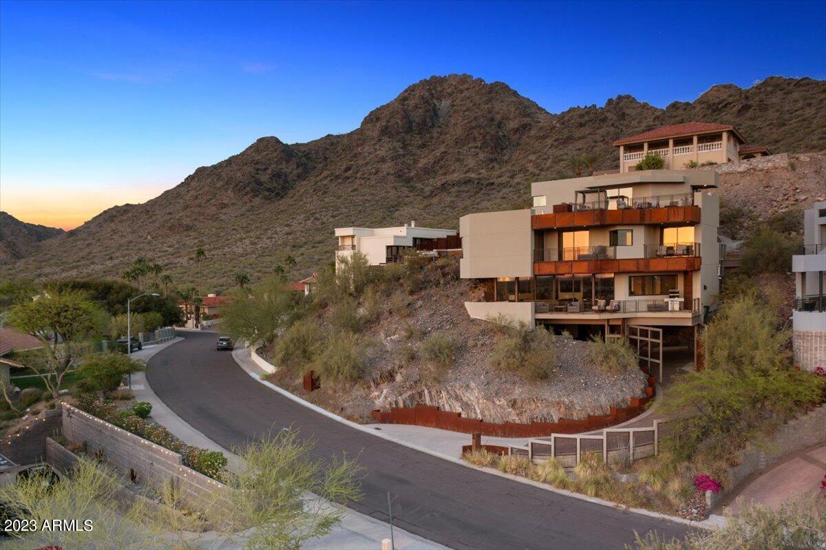 SQUAW PEAK FOOTHILLS - Residential