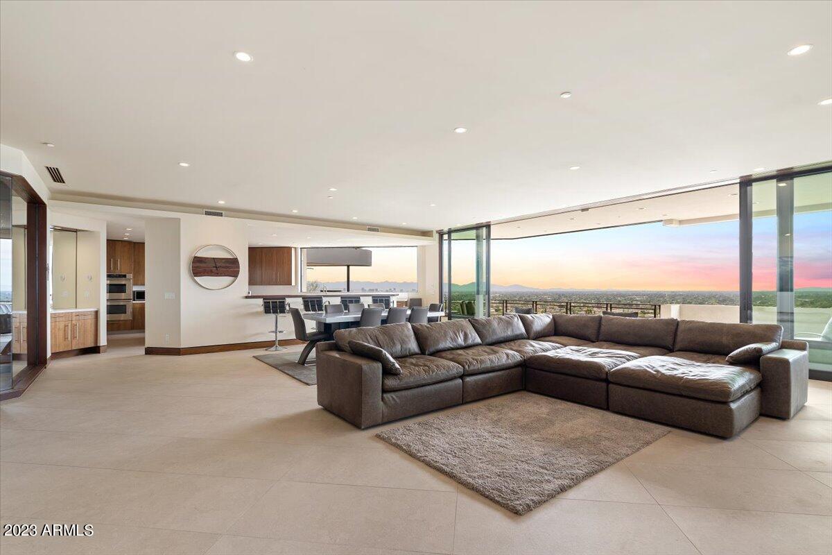 SQUAW PEAK FOOTHILLS - Residential