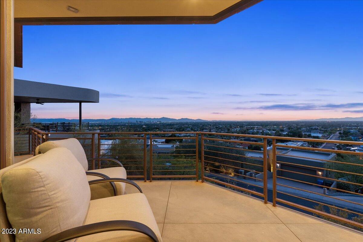 SQUAW PEAK FOOTHILLS - Residential