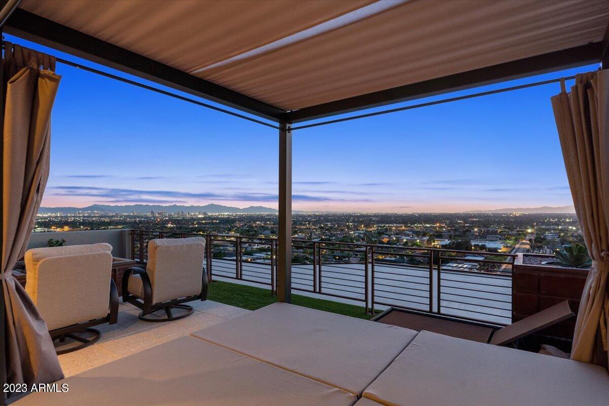 SQUAW PEAK FOOTHILLS - Residential
