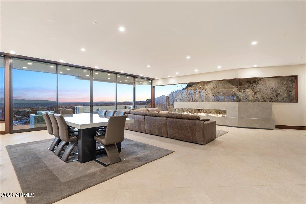 SQUAW PEAK FOOTHILLS - Residential