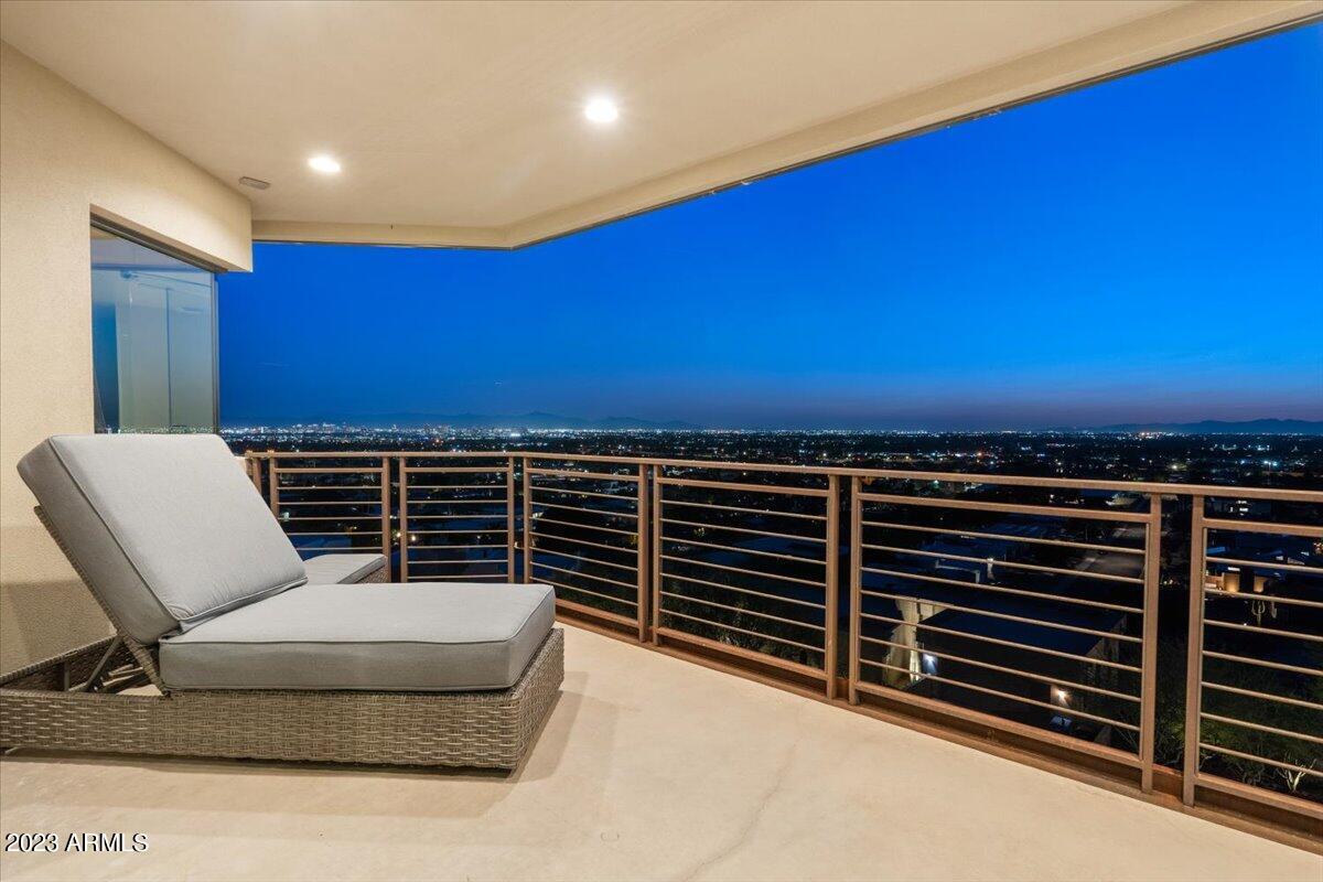 SQUAW PEAK FOOTHILLS - Residential