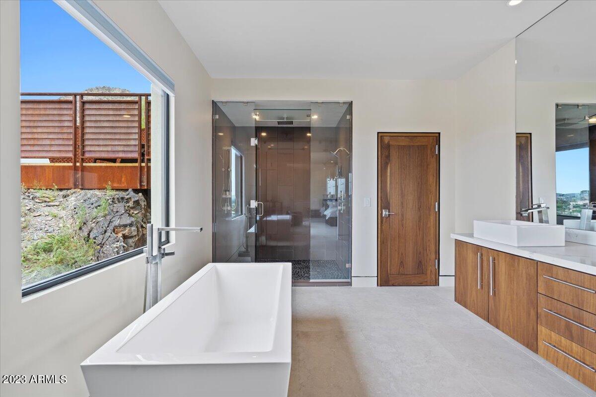 SQUAW PEAK FOOTHILLS - Residential