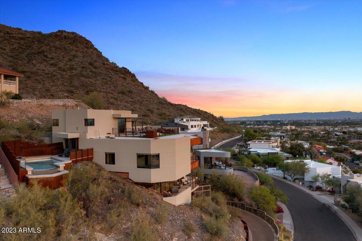 SQUAW PEAK FOOTHILLS - Residential