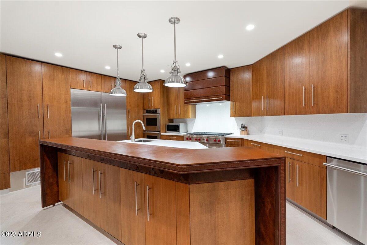 SQUAW PEAK FOOTHILLS - Residential