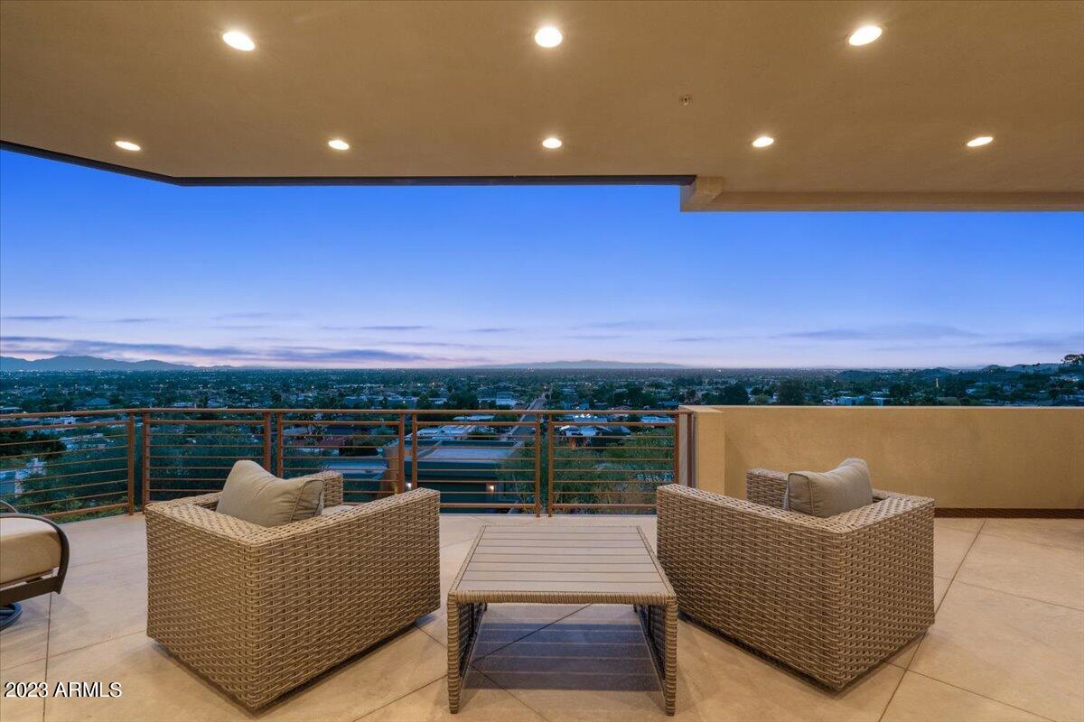 SQUAW PEAK FOOTHILLS - Residential