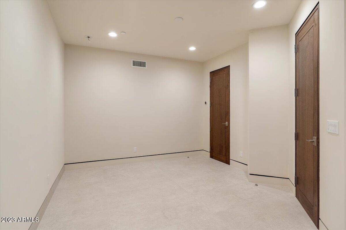 SQUAW PEAK FOOTHILLS - Residential
